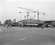858672 Gezicht op het in aanbouw zijnde Muziekcentrum Vredenburg te Utrecht.